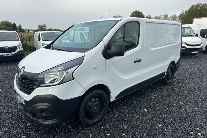 RENAULT TRAFIC FOURGON