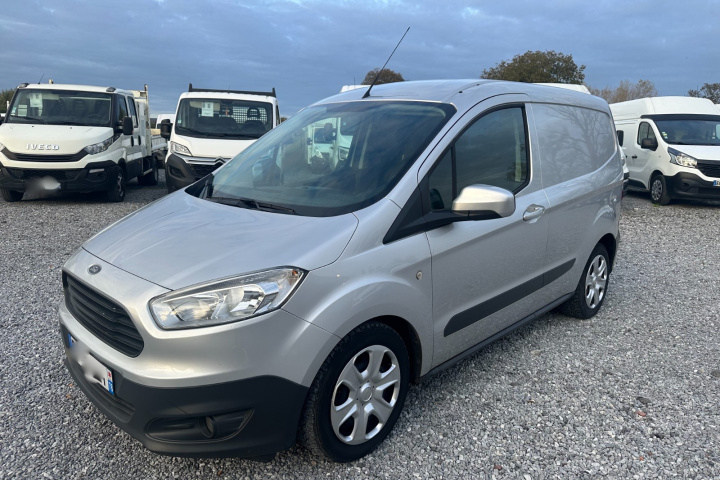 FORD TRANSIT COURIER FOURGON