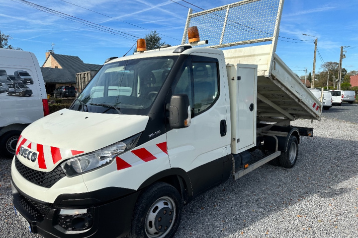 IVECO BENNE 3 PL COFFRE