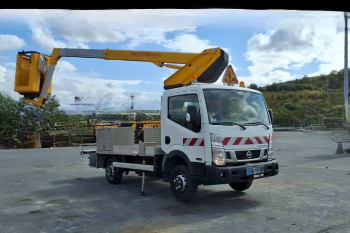 NISSAN CABSTAR NT400 CHASSIS CABINE
