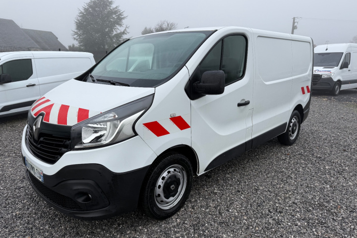 RENAULT TRAFIC FOURGON