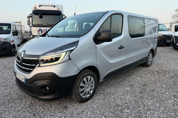 RENAULT TRAFIC CABINE APPROFONDIE