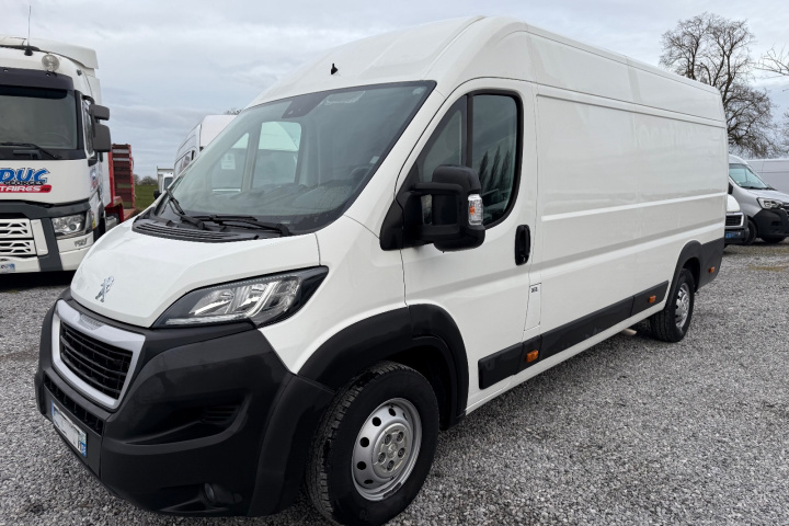 PEUGEOT BOXER FOURGON