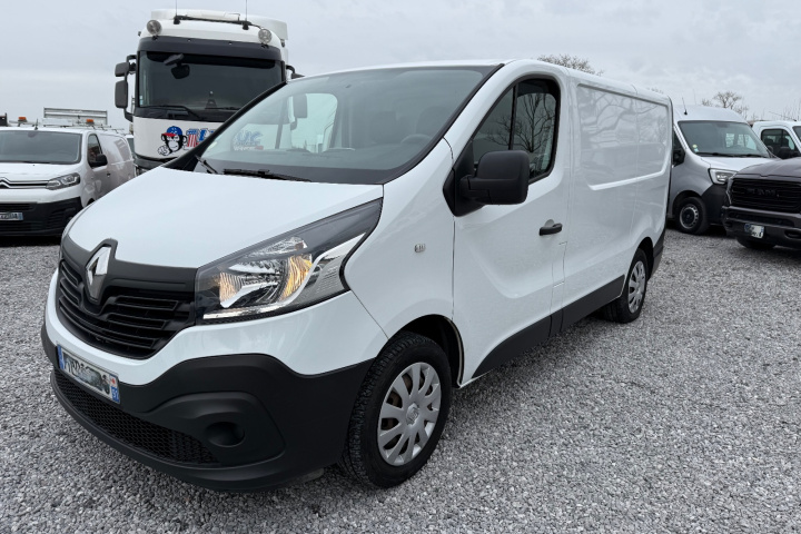 RENAULT TRAFIC FOURGON