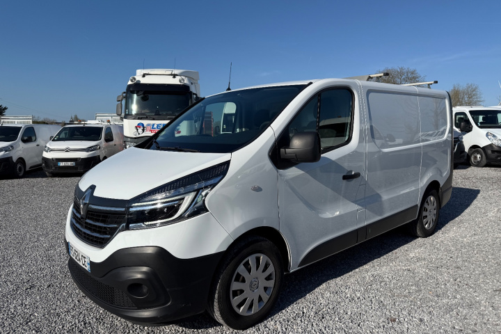RENAULT TRAFIC FOURGON