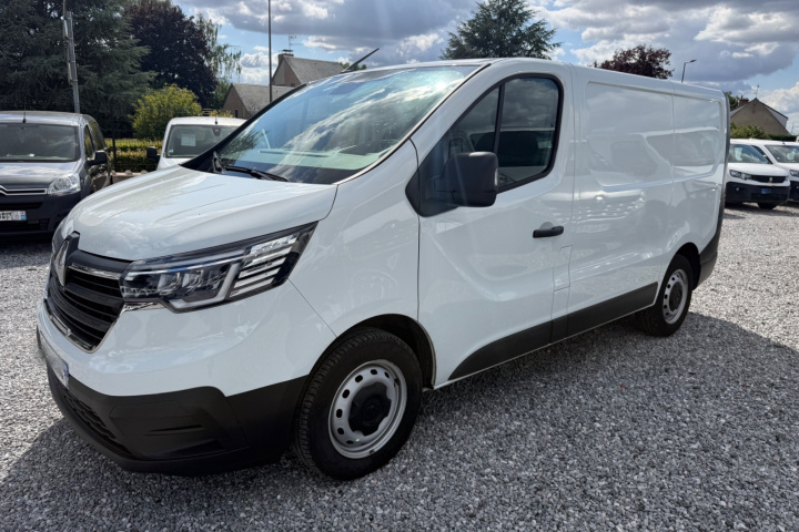 RENAULT TRAFIC FOURGON
