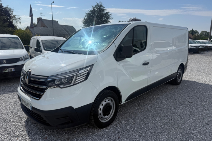 RENAULT TRAFIC FOURGON
