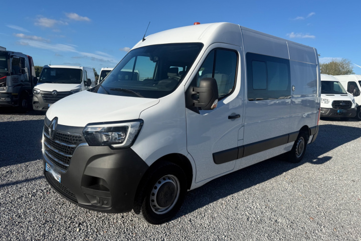 RENAULT MASTER CABINE APPROFONDIE