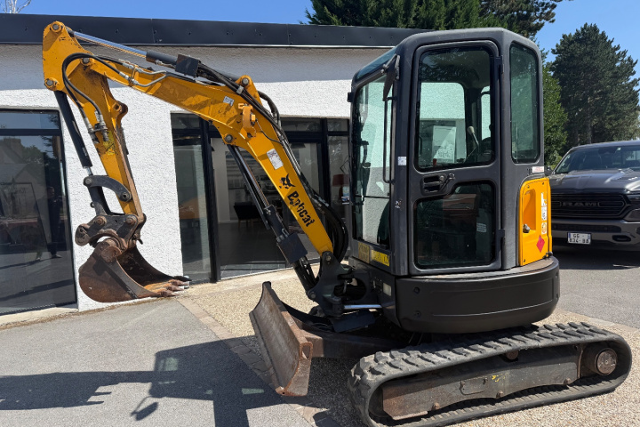 BOBCAT MINIPELLE E26