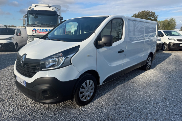 RENAULT TRAFIC FOURGON