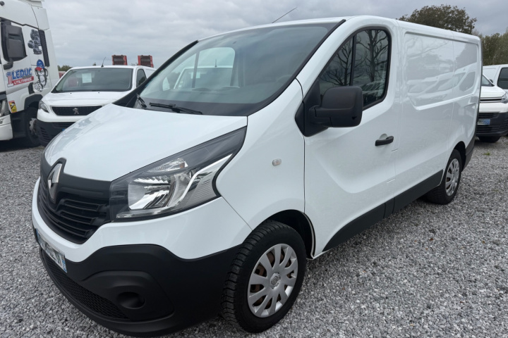 RENAULT TRAFIC FOURGON