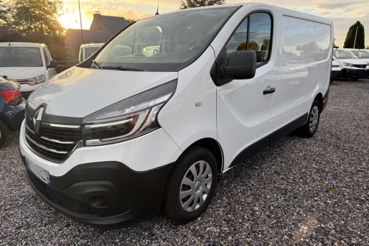 RENAULT TRAFIC FOURGON