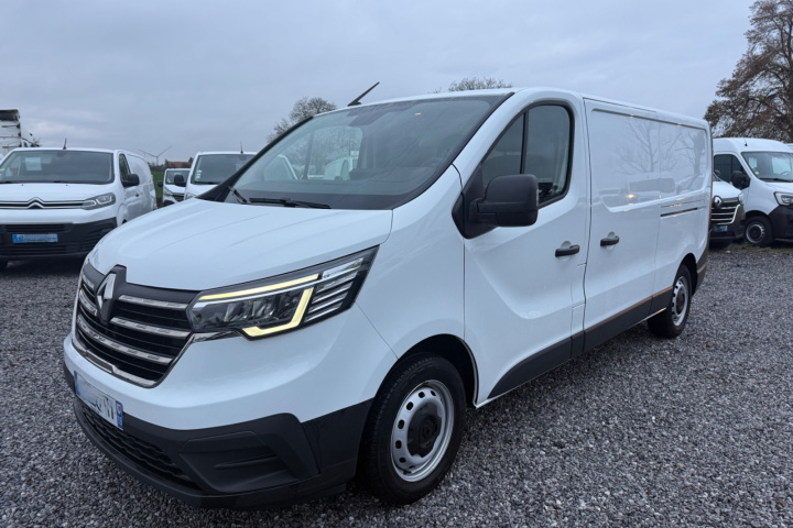 RENAULT TRAFIC FOURGON