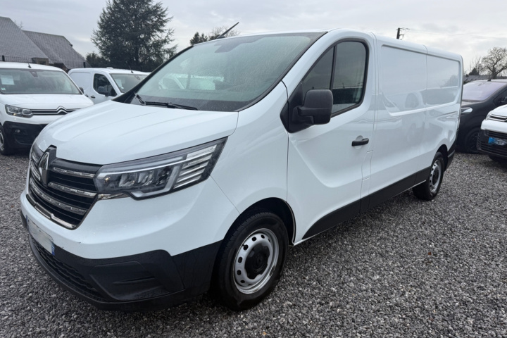 RENAULT TRAFIC FOURGON