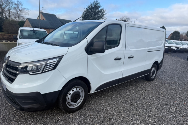 RENAULT TRAFIC FOURGON
