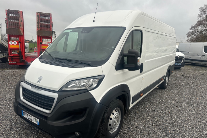 PEUGEOT BOXER FOURGON